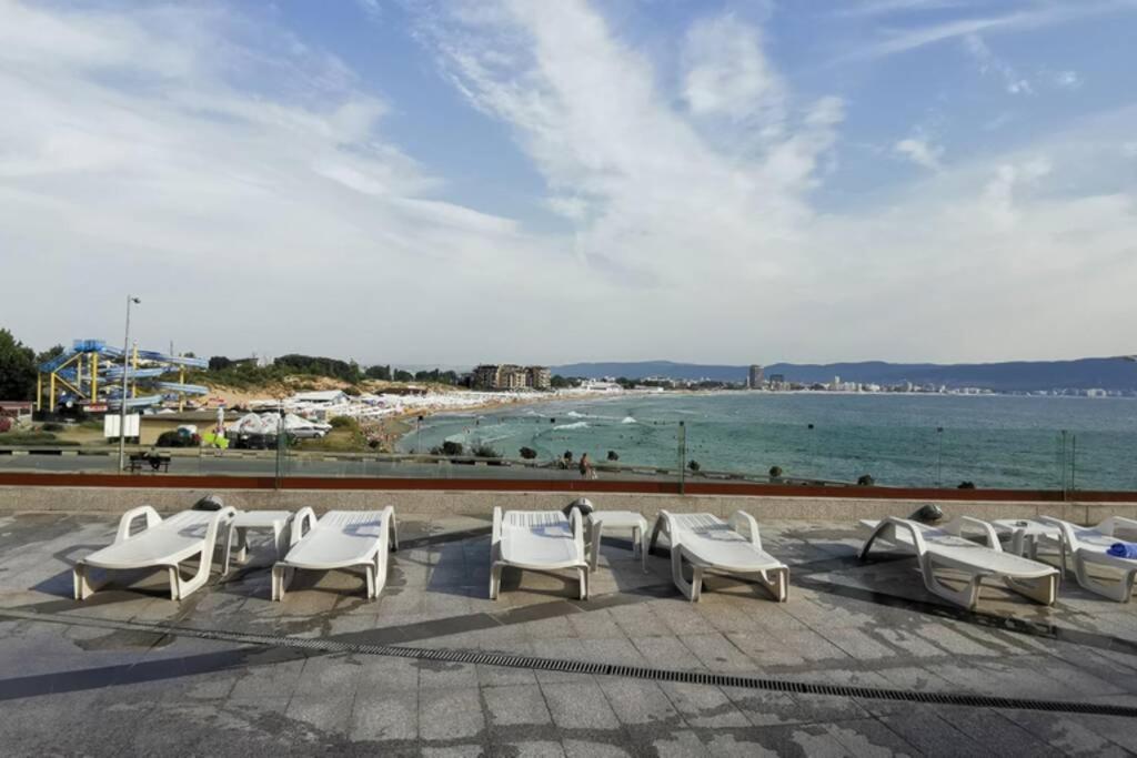 Апартамент У Моря В К-С Paradiso В Г. Несебър Apartment Luaran gambar